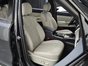 2023 Kia Sorento с пробегом 34 074 км