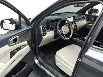 2023 Kia Sorento с пробегом 34 074 км
