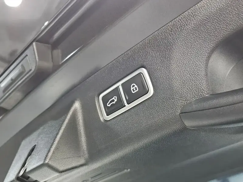 2023 Kia Sorento с пробегом 34 074 км