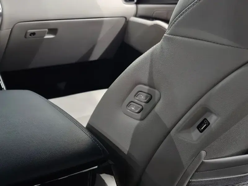 2023 Kia Sorento с пробегом 34 074 км