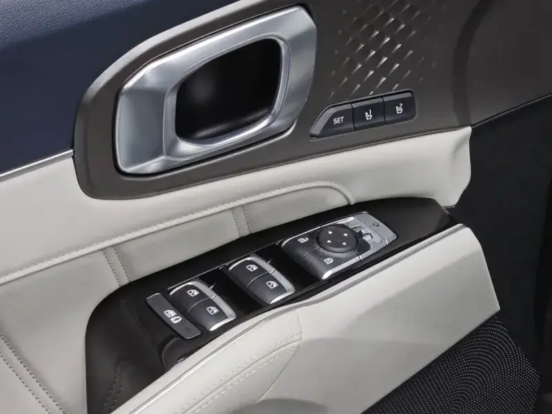 2023 Kia Sorento с пробегом 34 074 км