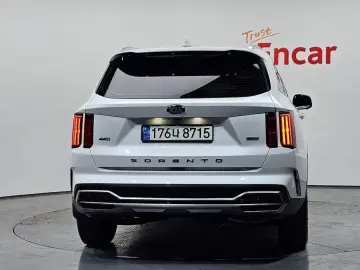 2021 Kia Sorento с пробегом 64 937 км