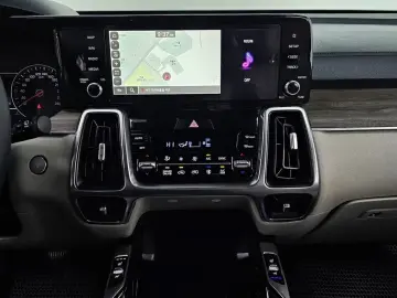 2021 Kia Sorento с пробегом 143 360 км