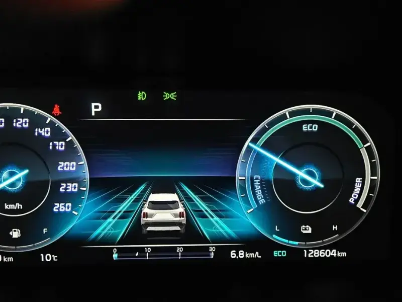 2023 Kia Sorento с пробегом 128 604 км