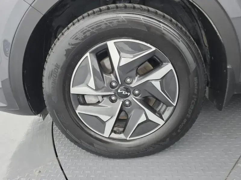 2023 Kia Sorento с пробегом 39 861 км