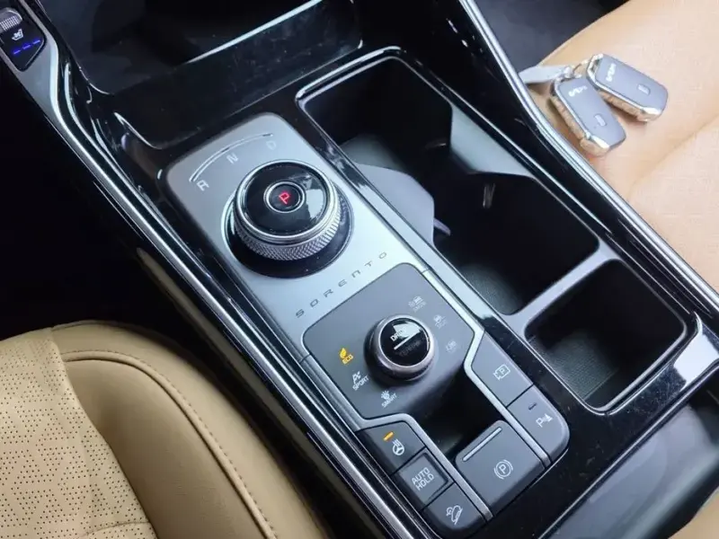 2023 Kia Sorento с пробегом 39 861 км