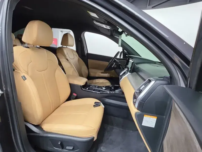 2023 Kia Sorento с пробегом 39 861 км