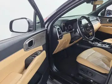2023 Kia Sorento с пробегом 39 861 км