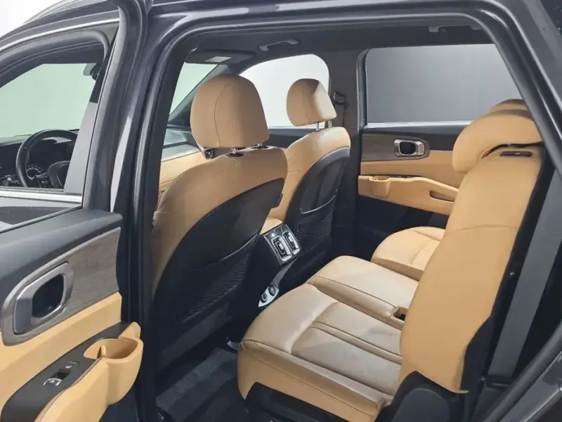2023 Kia Sorento с пробегом 39 861 км