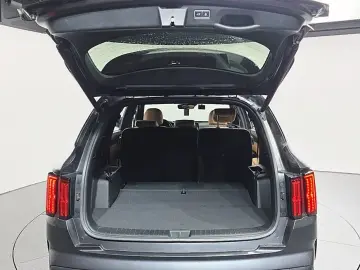 2023 Kia Sorento с пробегом 39 861 км