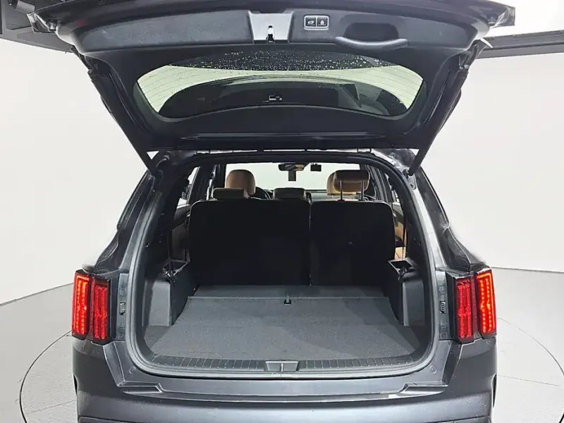 2023 Kia Sorento с пробегом 39 861 км
