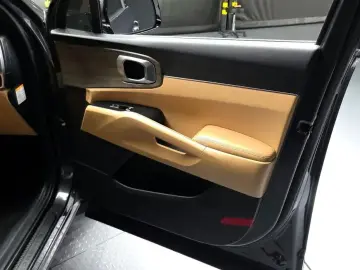 2022 Kia Sorento с пробегом 105 411 км