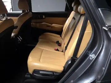 2022 Kia Sorento с пробегом 105 411 км