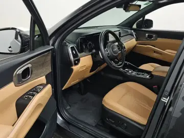 2022 Kia Sorento с пробегом 48 763 км