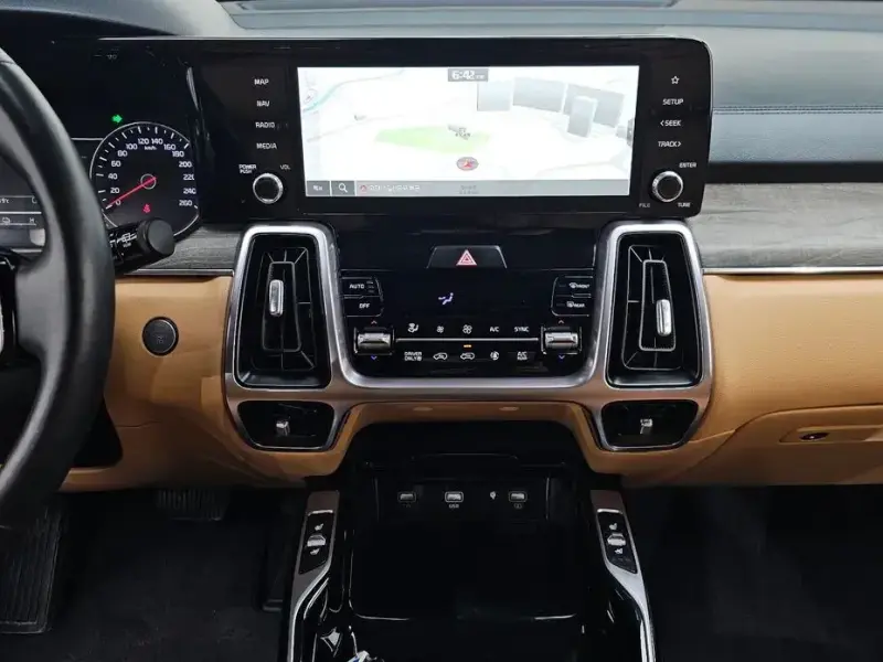 2022 Kia Sorento с пробегом 48 763 км