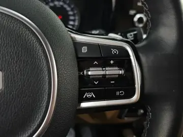 2022 Kia Sorento с пробегом 48 763 км