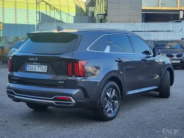2023 Kia Sorento с пробегом 14 600 км