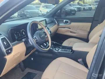2023 Kia Sorento с пробегом 14 600 км