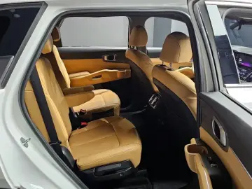 2022 Kia Sorento с пробегом 103 078 км