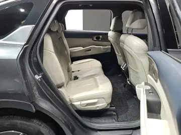 2022 Kia Sorento с пробегом 104 250 км