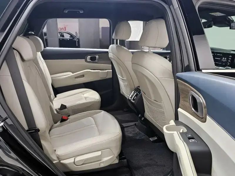 2022 Kia Sorento с пробегом 42 715 км