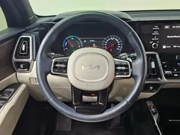 2022 Kia Sorento с пробегом 42 715 км