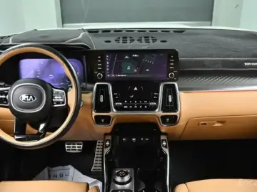 2021 Kia Sorento с пробегом 68 381 км