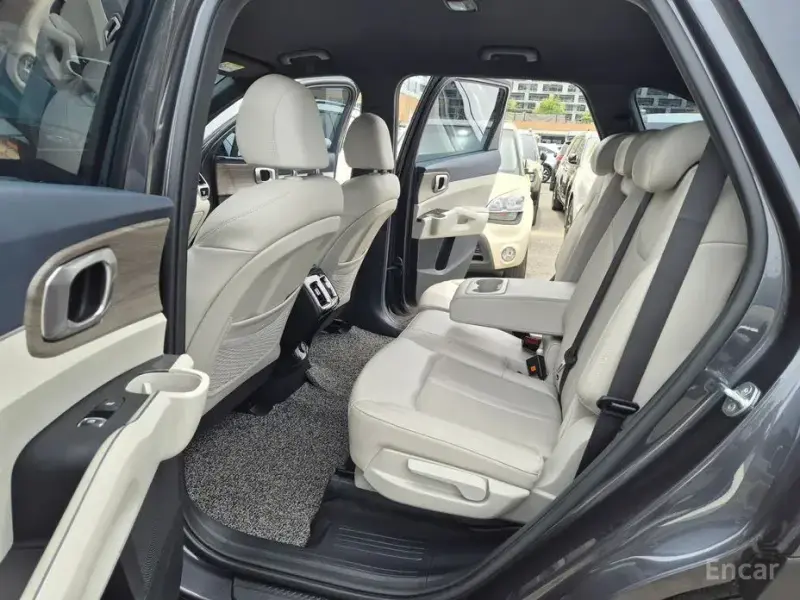 2022 Kia Sorento с пробегом 59 660 км