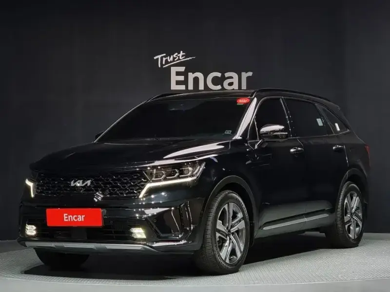 2023 Kia Sorento с пробегом 21 347 км