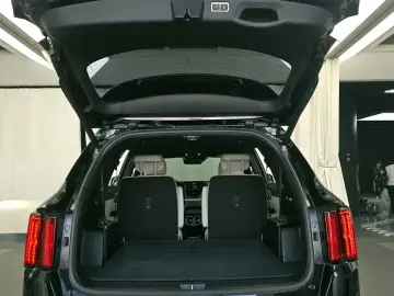 2023 Kia Sorento с пробегом 21 347 км