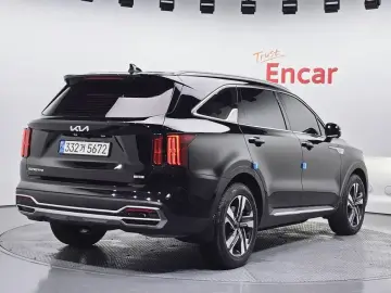2023 Kia Sorento с пробегом 106 194 км