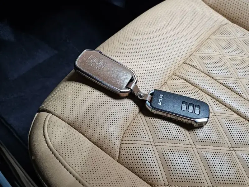 2023 Kia Sorento с пробегом 106 194 км