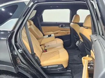 2023 Kia Sorento с пробегом 106 194 км