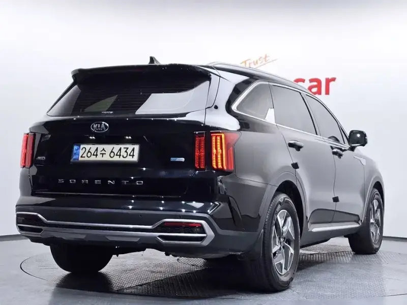 2021 Kia Sorento с пробегом 103 084 км