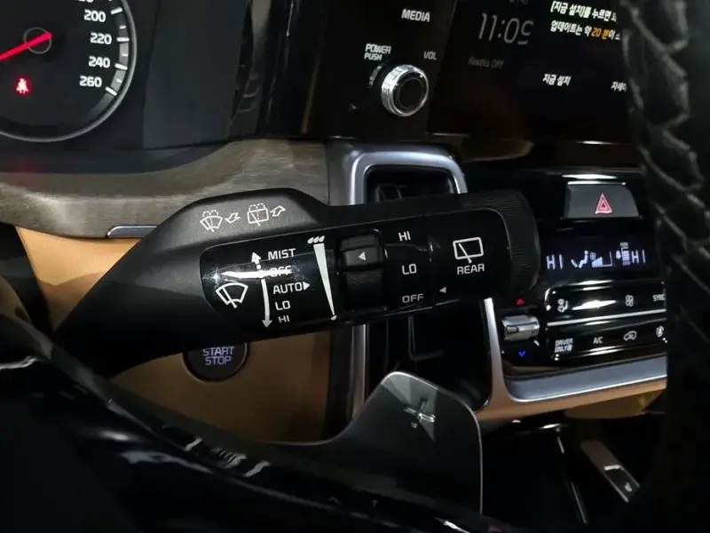 2023 Kia Sorento с пробегом 58 563 км