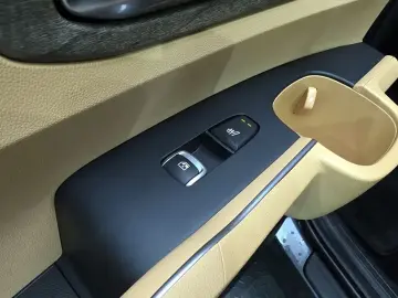 2023 Kia Sorento с пробегом 58 563 км