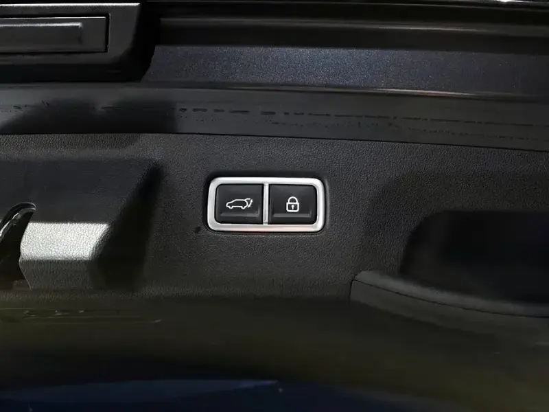 2023 Kia Sorento с пробегом 58 563 км