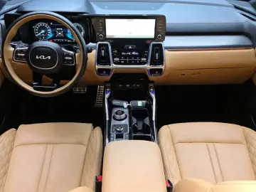 2023 Kia Sorento с пробегом 51 790 км