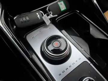 2023 Kia Sorento с пробегом 51 790 км