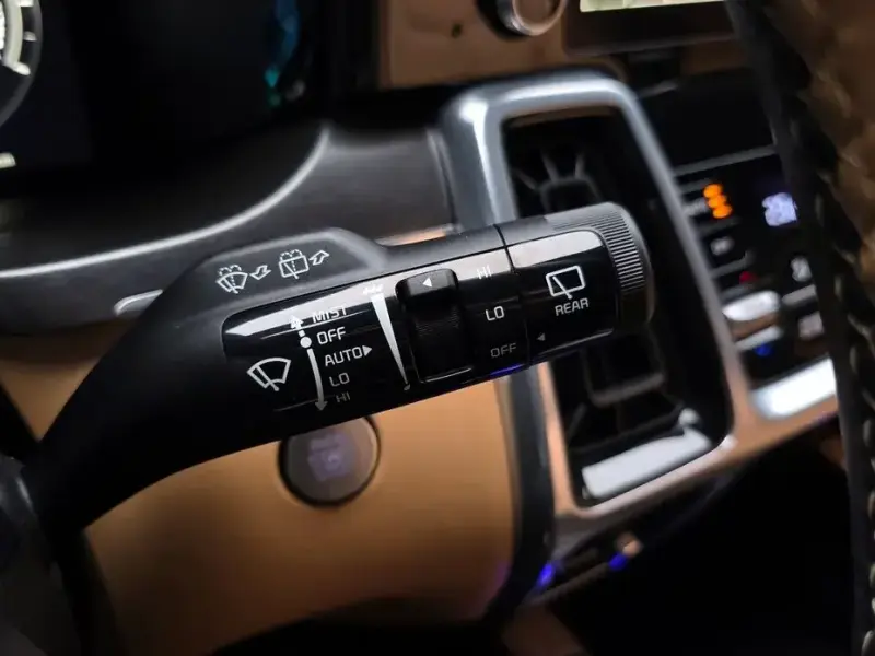 2023 Kia Sorento с пробегом 51 790 км