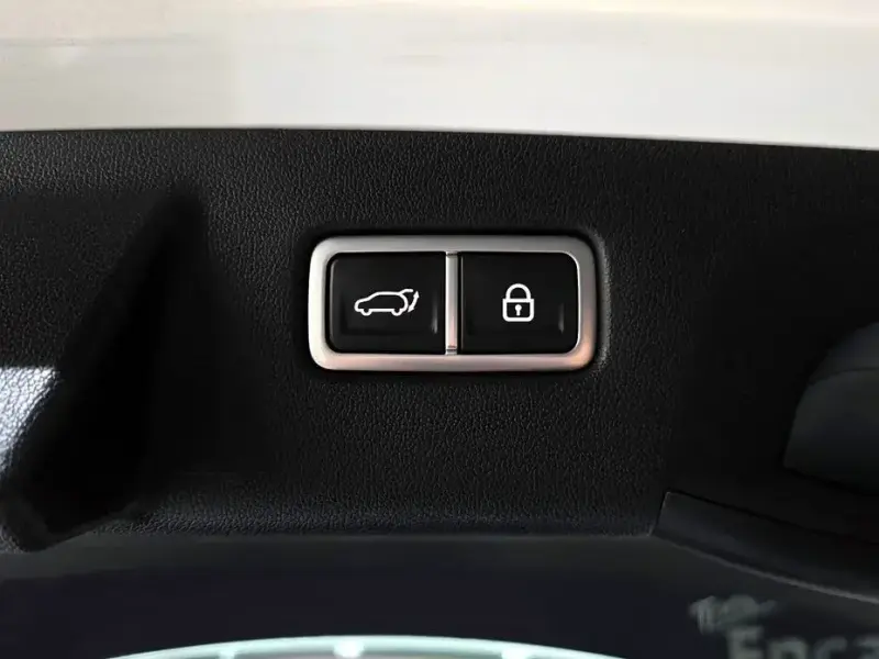 2023 Kia Sorento с пробегом 51 790 км