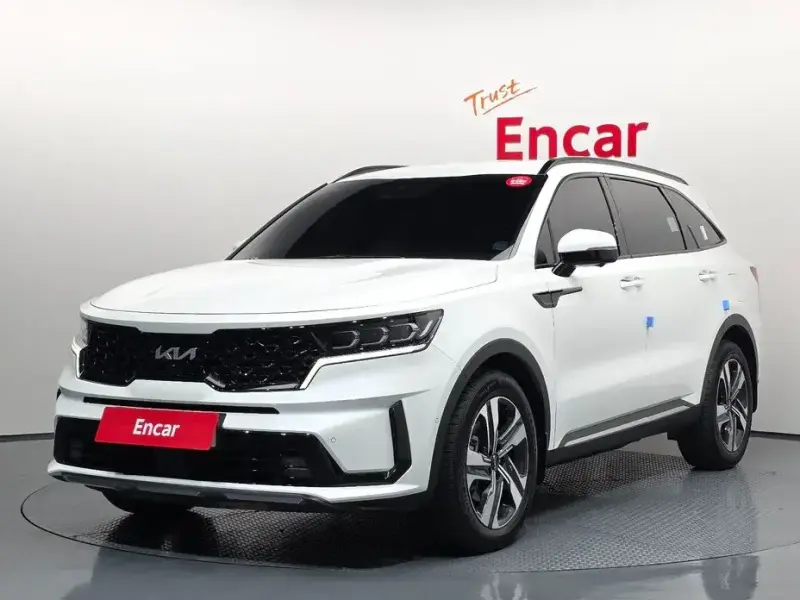 2023 Kia Sorento с пробегом 25 948 км