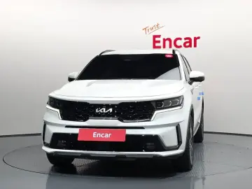 2023 Kia Sorento с пробегом 25 948 км