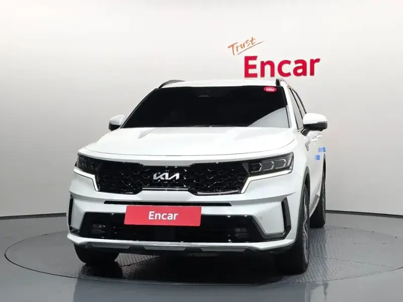 2023 Kia Sorento с пробегом 25 948 км