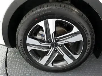 2023 Kia Sorento с пробегом 25 948 км