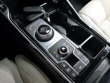 2023 Kia Sorento с пробегом 25 948 км