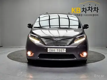 2017 Toyota Sienna с пробегом 32 000 км