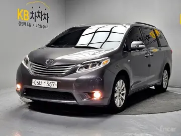 2017 Toyota Sienna с пробегом 32 000 км