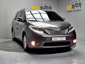 2017 Toyota Sienna с пробегом 32 000 км