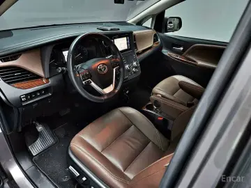 2017 Toyota Sienna с пробегом 32 000 км